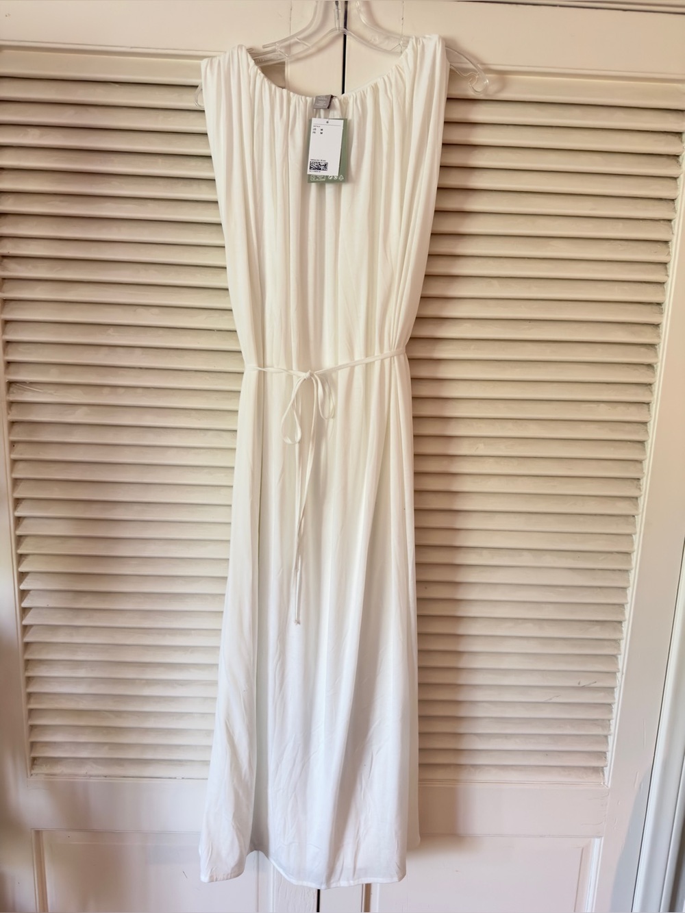 NWT H&M RECYCLED POLYESTER WHITE GODDESS COLUMN MAXI DRESS SIZE MEDIUM